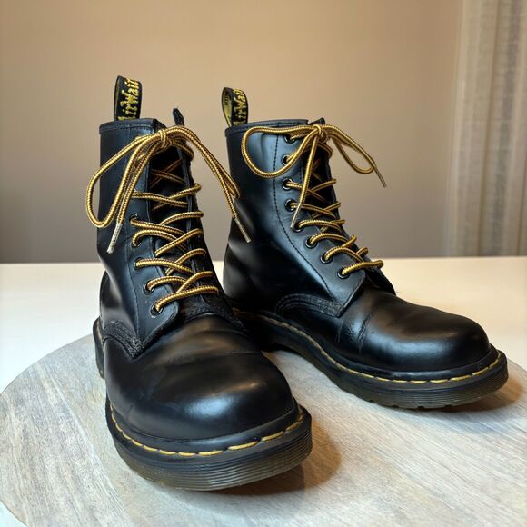 Dr. Martens Shoes - Dr. Doc Martens Black Matte Leather Combat Boots Style 1460 W US Size 7